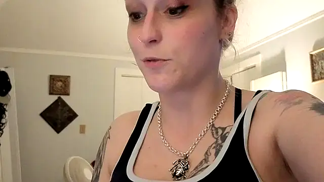 Snapshot of damselaintstressn chatting on September 14, 2025, 3:12 pm damselaintstressn online show from September 14, 2025, 3:12 pm