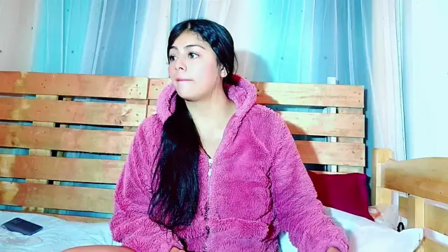 Snapshot of lana_reverse chatting on January 3, 2025, 4:27 pm lana reverse online show from January 3, 2025, 4:27 pm