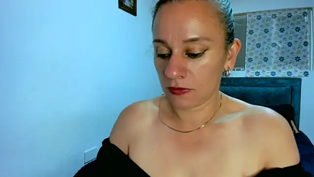 sofi saliva2511 online show from September 23, 2025, 6:59 pm