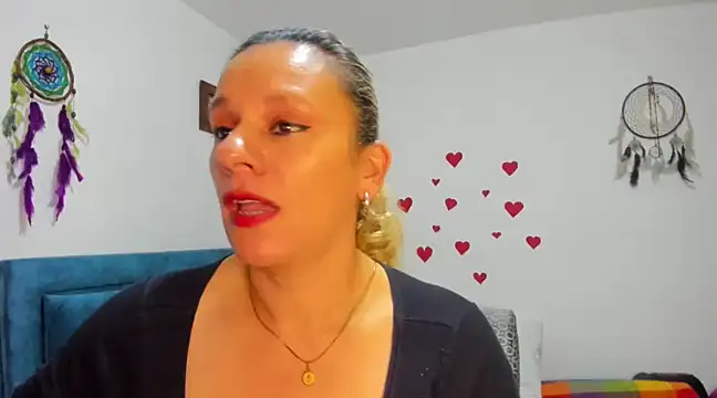 sofi saliva2511 online show from February 19, 2025, 6:43 pm