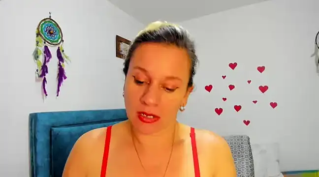 sofi saliva2511 online show from February 21, 2025, 9:00 pm