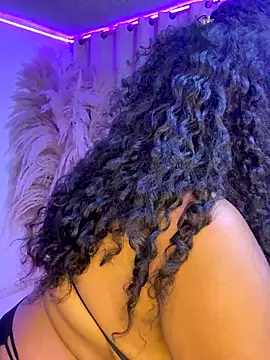 Snapshot of ariadna_cooper chatting on September 19, 2025, 4:49 am ariadna cooper online show from September 19, 2025, 4:49 am