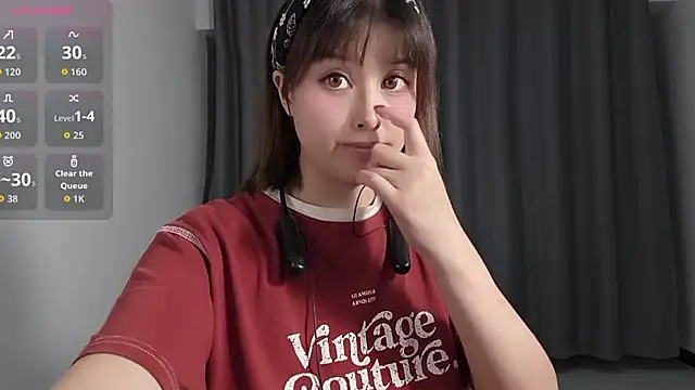 Lucky-xiuxiu online show from September 26, 2025, 1:29 pm