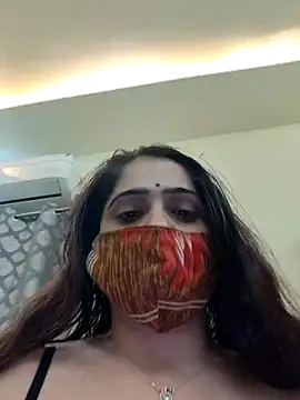 Snapshot of shreya1765 chatting on February 12, 2026, 2:50 pm shreya1765 online show from February 12, 2026, 2:50 pm