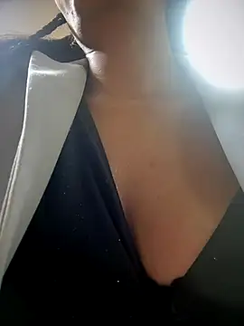 BELLA--26 online show from October 2, 2025, 1:58 pm