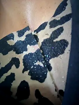 BELLA--26 online show from October 9, 2025, 1:44 pm