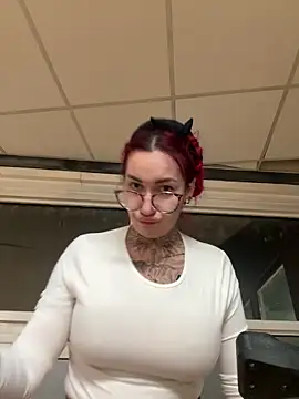 Snapshot of Mia-Fuchs chatting on March 1, 2026, 7:58 pm Mia-Fuchs online show from March 1, 2026, 7:58 pm