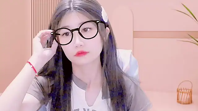 Snapshot of lonelinesseleven chatting on March 22, 2025, 2:47 pm lonelinesseleven online show from March 22, 2025, 2:47 pm