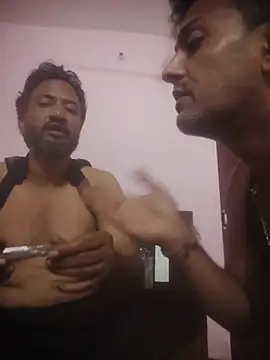 MAGNETICDADDY8 online show from October 7, 2025, 6:53 pm