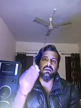 Snapshot of MAGNETICDADDY8 chatting on January 6, 2025, 8:14 am MAGNETICDADDY8 online show from January 6, 2025, 8:14 am