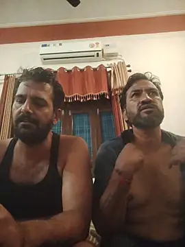 MAGNETICDADDY8 online show from September 17, 2025, 6:10 pm