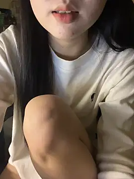 michikami18 online show from January 7, 2025, 3:23 pm