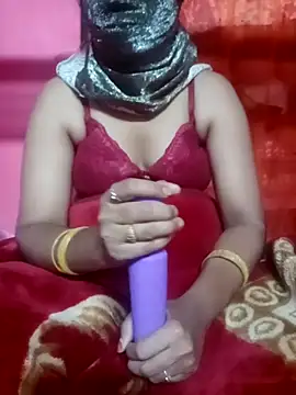 Snapshot of YourHotRandi chatting on October 9, 2025, 6:41 pm YourHotRandi online show from October 9, 2025, 6:41 pm