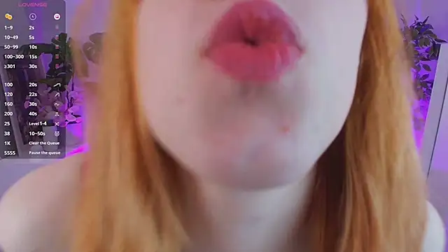 Mikka Blush online show from February 28, 2025, 4:10 am