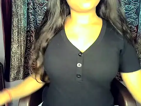 SIYA MAVI online show from September 15, 2025, 4:24 am