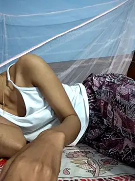 Snapshot of 124pakhi chatting on October 15, 2025, 2:25 pm 124pakhi online show from October 15, 2025, 2:25 pm