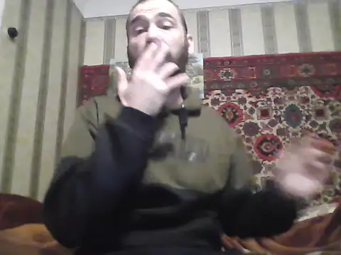 Snapshot of AlferezzSolvajo chatting on October 9, 2025, 6:36 am AlferezzSolvajo online show from October 9, 2025, 6:36 am