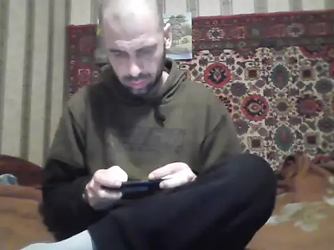 Snapshot of AlferezzSolvajo chatting on October 21, 2025, 3:28 am AlferezzSolvajo online show from October 21, 2025, 3:28 am