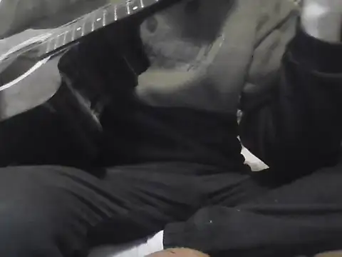 Snapshot of AlferezzSolvajo chatting on October 14, 2025, 8:26 am AlferezzSolvajo online show from October 14, 2025, 8:26 am