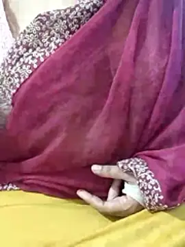Snapshot of mallupriyapriya chatting on May 19, 2026, 5:47 am mallupriyapriya online show from May 19, 2026, 5:47 am