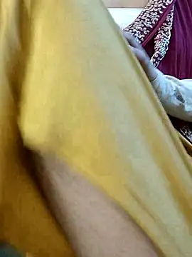 Snapshot of mallupriyapriya chatting on September 23, 2025, 5:03 am mallupriyapriya online show from September 23, 2025, 5:03 am