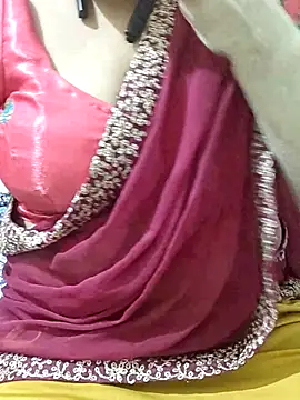 Snapshot of mallupriyapriya chatting on May 23, 2026, 5:23 pm mallupriyapriya online show from May 23, 2026, 5:23 pm