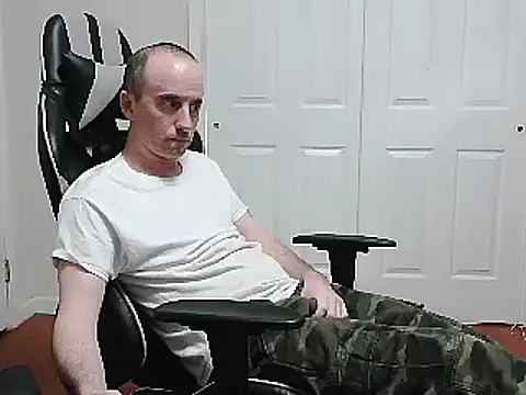 Snapshot of drummer9 chatting on January 1, 2025, 11:18 pm drummer9 online show from January 1, 2025, 11:18 pm