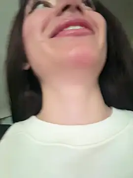 Maddy Jones online show from February 20, 2025, 4:03 pm