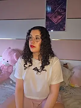 Charlotte  Miller online show from December 22, 2025, 11:54 am