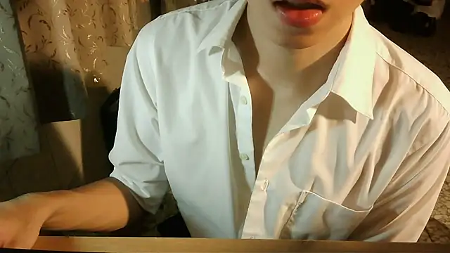 Snapshot of KYU890428 chatting on October 1, 2025, 6:45 pm KYU890428 online show from October 1, 2025, 6:45 pm