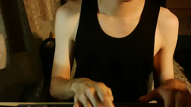 Snapshot of KYU890428 chatting on October 5, 2025, 5:36 pm KYU890428 online show from October 5, 2025, 5:36 pm