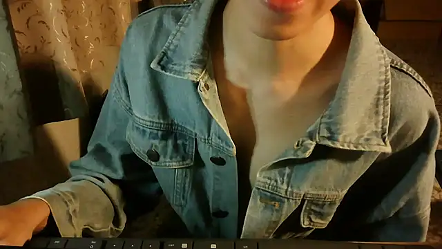 KYU890428 online show from November 16, 2025, 4:34 pm