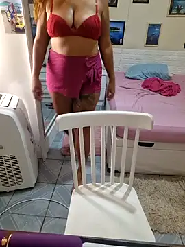 AliceRuivinha2 online show from March 11, 2025, 4:29 pm