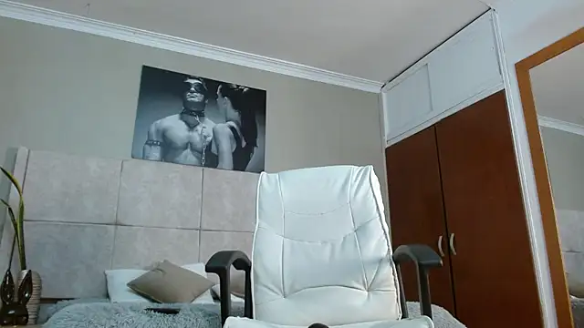 Snapshot of adam_piarse01 chatting on September 20, 2025, 5:23 am adam piarse01 online show from September 20, 2025, 5:23 am