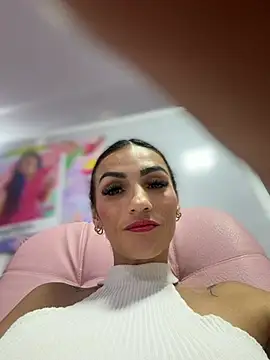 Samantha bigboobs online show from February 10, 2026, 9:36 pm