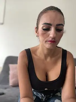 Samantha bigboobs online show from February 24, 2025, 8:36 pm