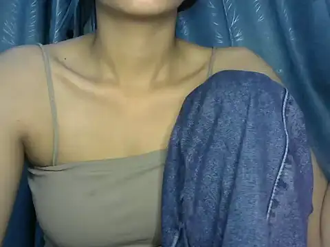 Horny honey69 online show from January 9, 2025, 4:28 pm