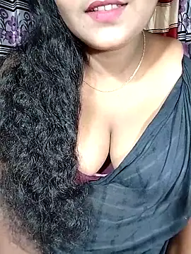 YERY HOT online show from October 5, 2025, 3:47 pm