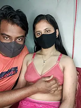 Hot Nila online show from March 3, 2025, 2:11 am