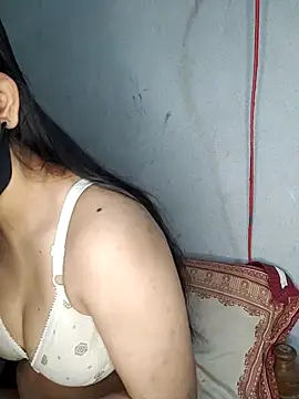 Hot Nila online show from March 11, 2025, 2:42 am