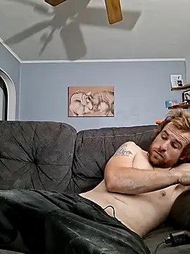 douchydan42 online show from September 19, 2025, 11:09 pm