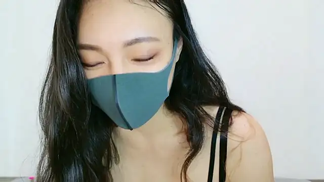 Mary-JP online show from December 20, 2025, 3:53 am