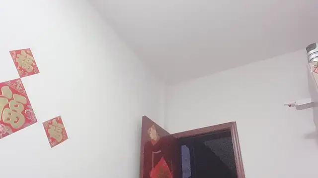 Snapshot of Koi-Serenac chatting on February 21, 2025, 10:39 am Koi-Serenac online show from February 21, 2025, 10:39 am