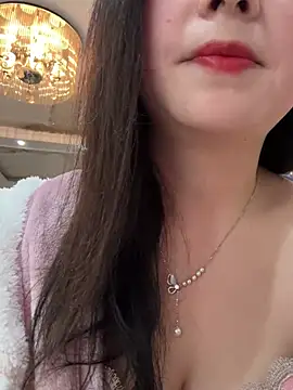 Snapshot of SSSniang- chatting on March 17, 2025, 6:18 am SSSniang- online show from March 17, 2025, 6:18 am