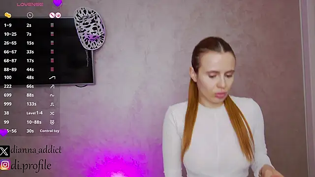 Snapshot of uhlala__ chatting on February 17, 2025, 12:05 pm uhlala online show from February 17, 2025, 12:05 pm