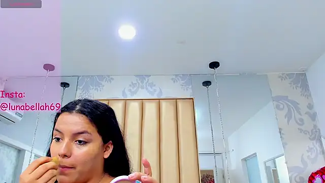 Snapshot of KonyBell chatting on March 6, 2025, 12:30 pm KonyBell online show from March 6, 2025, 12:30 pm