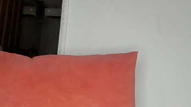 Snapshot of KonyBell chatting on September 18, 2025, 11:13 am KonyBell online show from September 18, 2025, 11:13 am