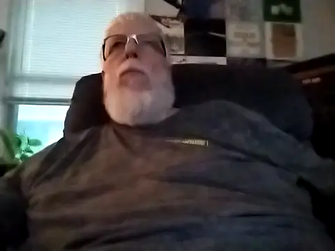 Snapshot of Futura_intx chatting on September 20, 2025, 12:04 am Futura intx online show from September 20, 2025, 12:04 am