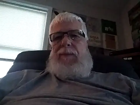 Snapshot of Futura_intx chatting on September 20, 2025, 4:01 pm Futura intx online show from September 20, 2025, 4:01 pm