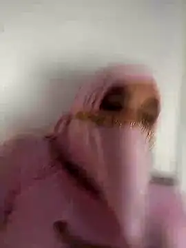 lucianamorales online show from March 23, 2025, 2:59 am